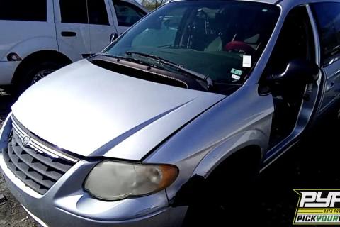 Photo of 2006 Chrysler Town & Country