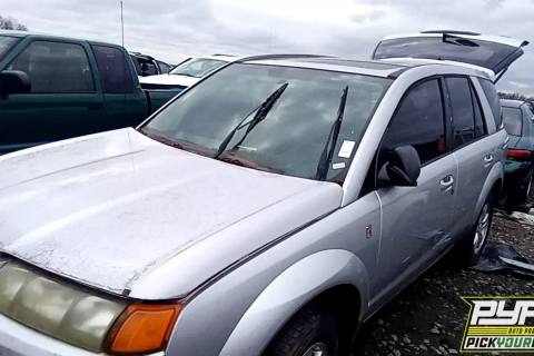 Photo of 2004 Saturn Vue