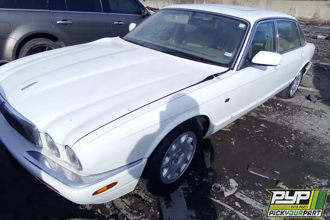 Photo of 1998 Jaguar Xj8