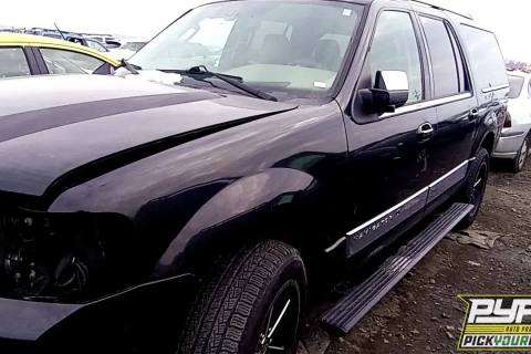 Photo of 2012 Lincoln Navigator