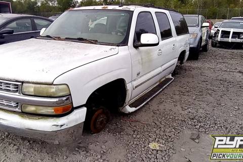 Photo of 2004 Chevrolet Suburban 1500