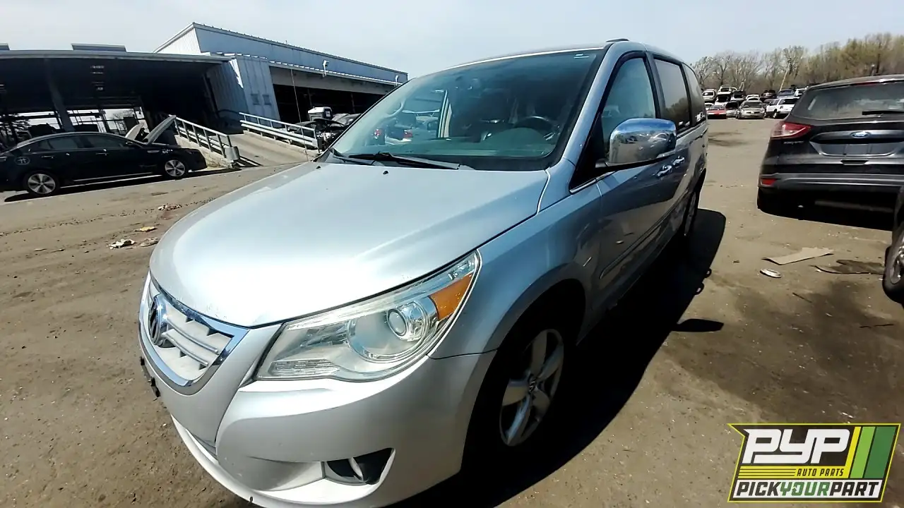 Photo of 2011 Volkswagen Routan