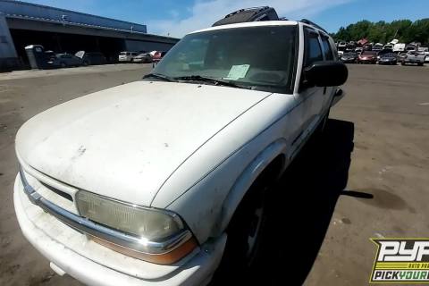Photo of 2002 Chevrolet Blazer