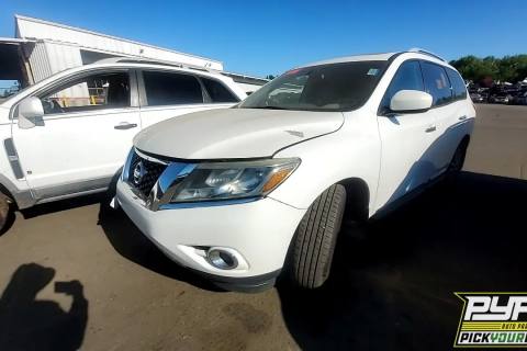 Photo of 2014 Nissan Pathfinder