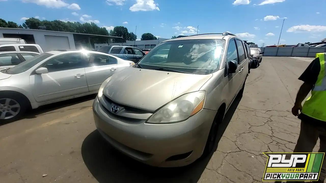 Photo of 2007 Toyota Sienna