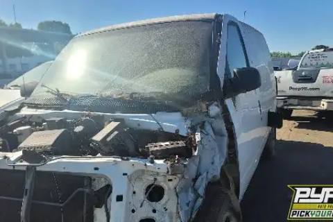 Photo of 1999 Chevrolet Astro