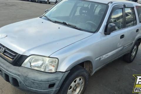 Photo of 1999 Honda Cr-V