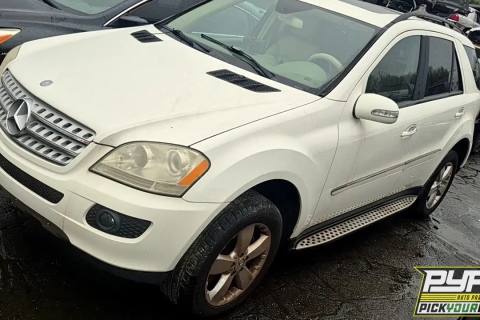 Photo of 2007 Mercedes-Benz Ml500