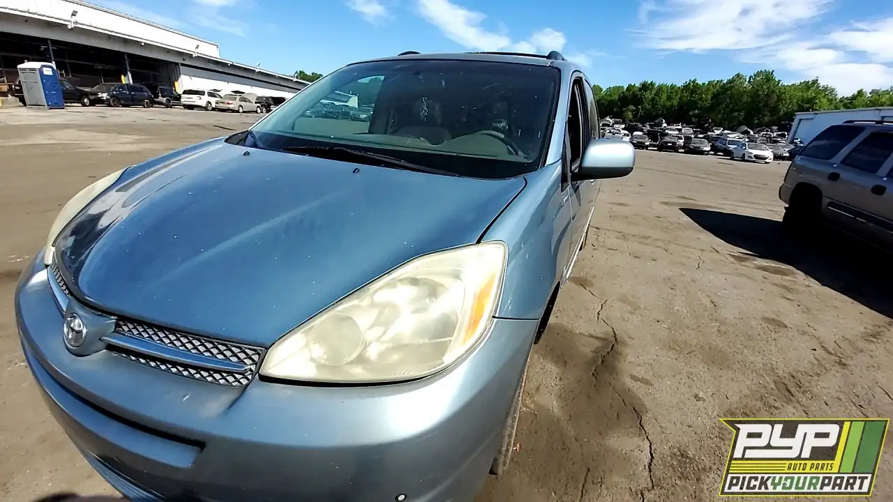 Photo of 2005 Toyota Sienna