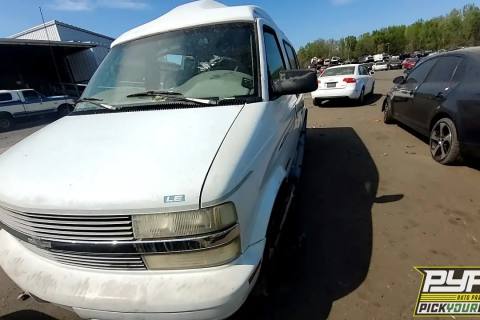 Photo of 2000 Chevrolet Astro