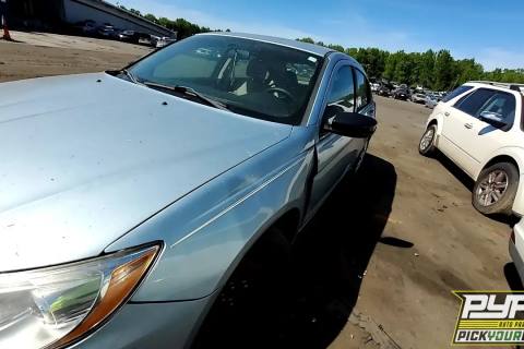 Photo of 2012 Chrysler 200