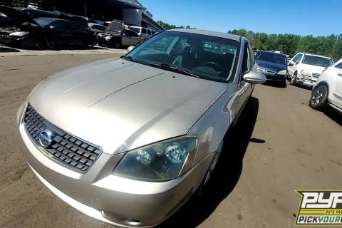 Photo of 2005 Nissan Altima