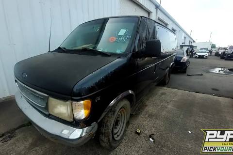 Photo of 2000 Ford E-350 Super Duty