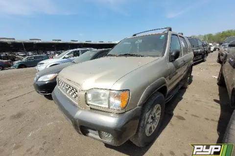 Photo of 1999 Nissan Pathfinder