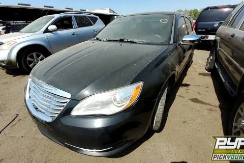 Photo of 2013 Chrysler 200