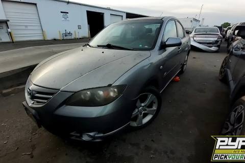 Photo of 2005 Mazda 3