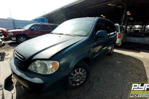 Photo of 2003 Kia Sedona