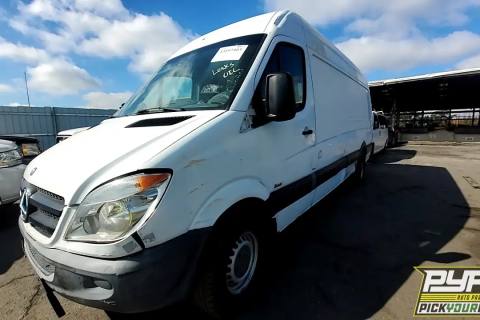 Photo of 2012 Mercedes-Benz Sprinter 2500