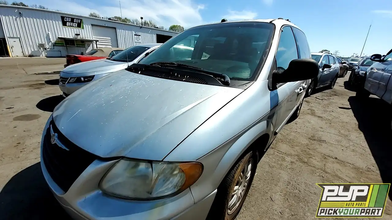 Photo of 2005 Chrysler Town & Country