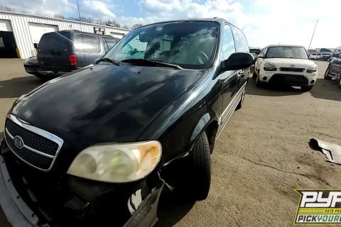 Photo of 2004 Kia Sedona
