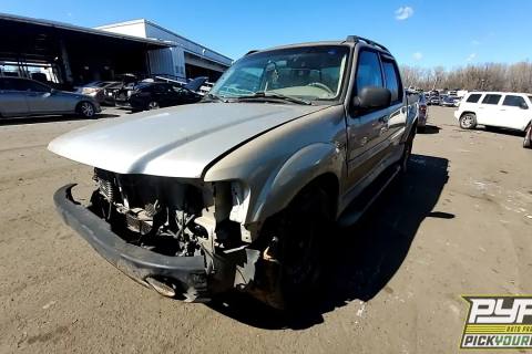 Photo of 2003 Ford Explorer Sport Trac