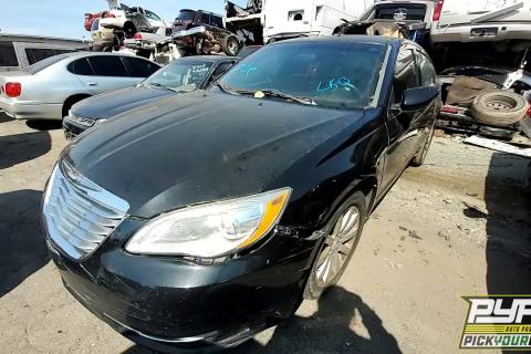Photo of 2013 Chrysler 200