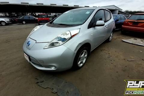 Photo of 2011 Nissan Leaf