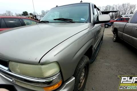 Photo of 2003 Chevrolet Suburban 1500