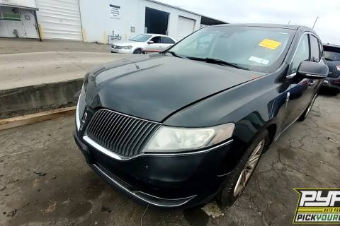 Photo of 2014 Lincoln Mkt