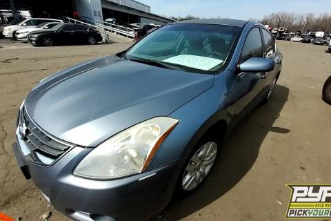 Photo of 2011 Nissan Altima