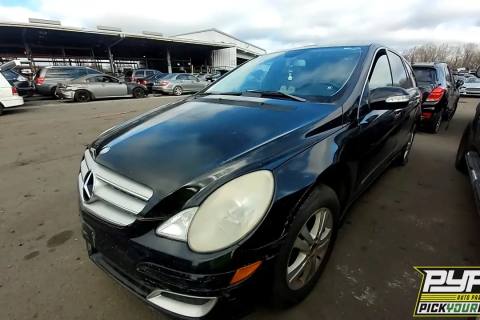 Photo of 2007 Mercedes-Benz R350