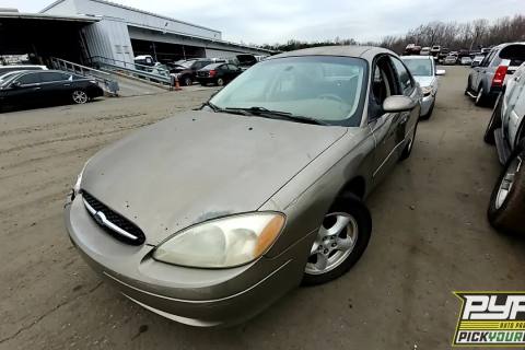 Photo of 2003 Ford Taurus