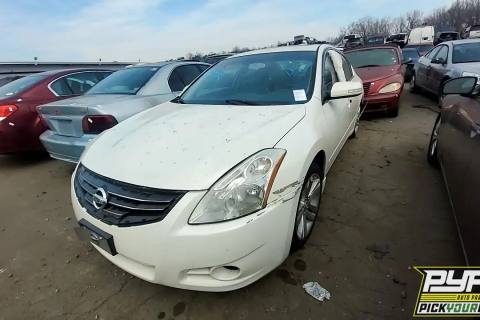 Photo of 2010 Nissan Altima