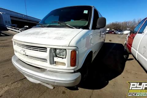 Photo of 2001 Chevrolet Express 2500