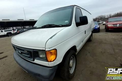 Photo of 2006 Ford E-150