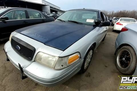 Photo of 2010 Ford Crown Victoria