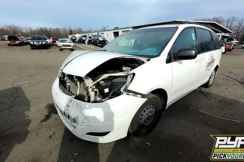 Photo of 2006 Toyota Sienna