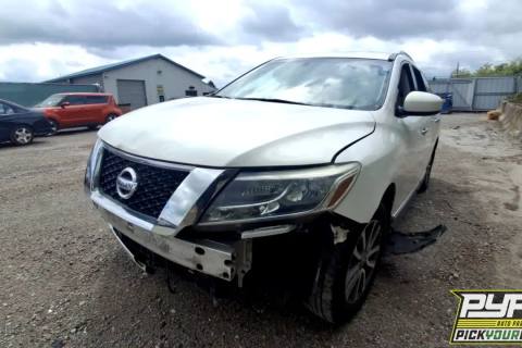 Photo of 2014 Nissan Pathfinder