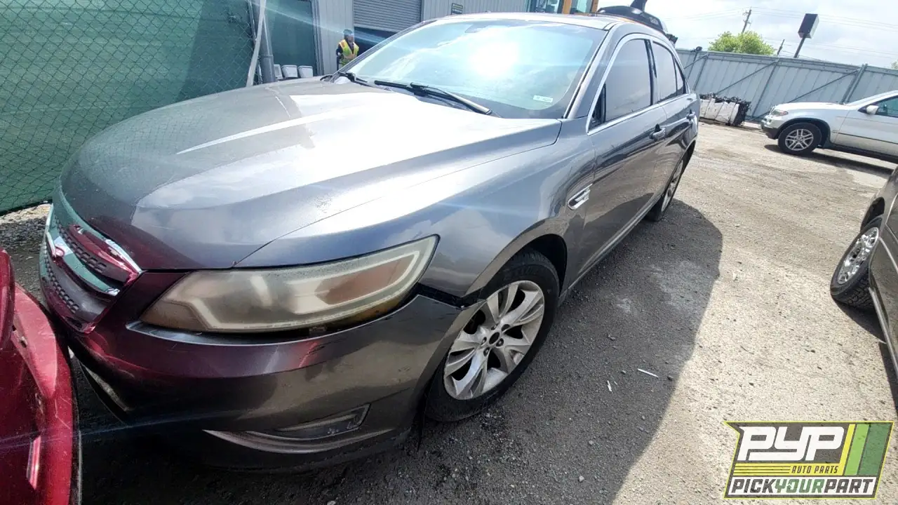 Photo of 2011 Ford Taurus