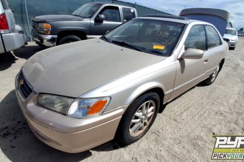 Photo of 2000 Toyota Camry