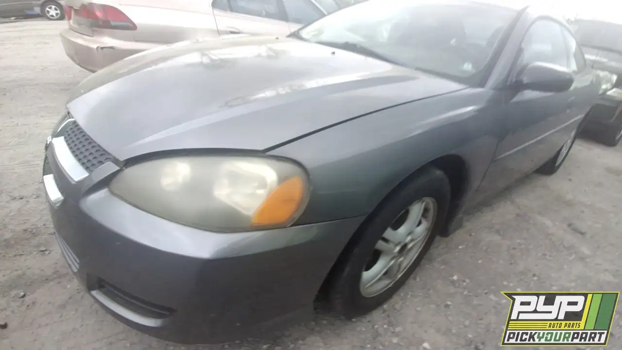 Photo of 2004 Dodge Stratus