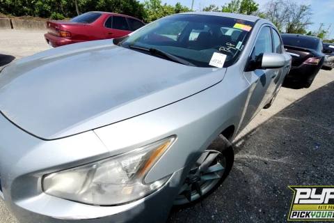 Photo of 2014 Nissan Maxima