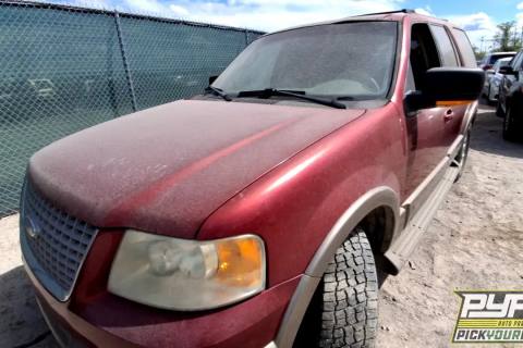 Photo of 2004 Ford Expedition