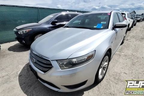 Photo of 2014 Ford Taurus