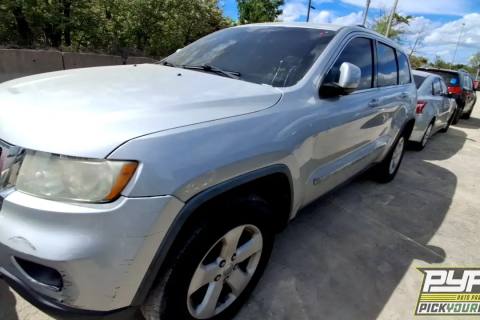 Photo of 2012 Jeep Grand Cherokee