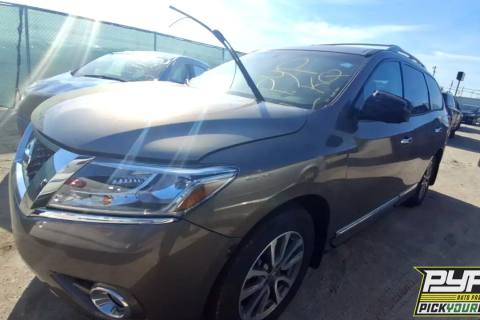 Photo of 2013 Nissan Pathfinder