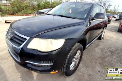 Photo of 2008 Volkswagen Touareg
