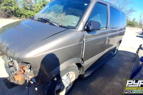 Photo of 2003 Chevrolet Astro