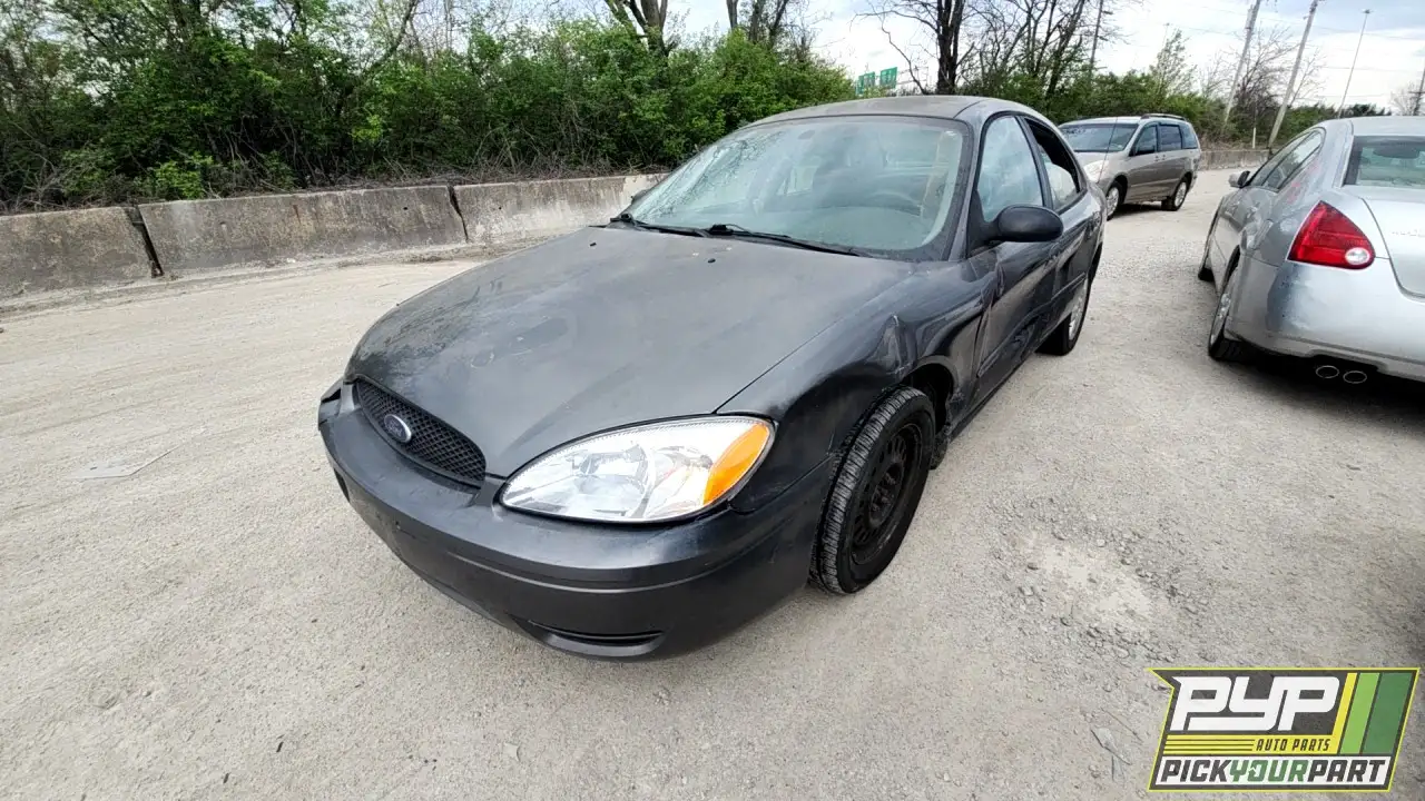 Photo of 2005 Ford Taurus
