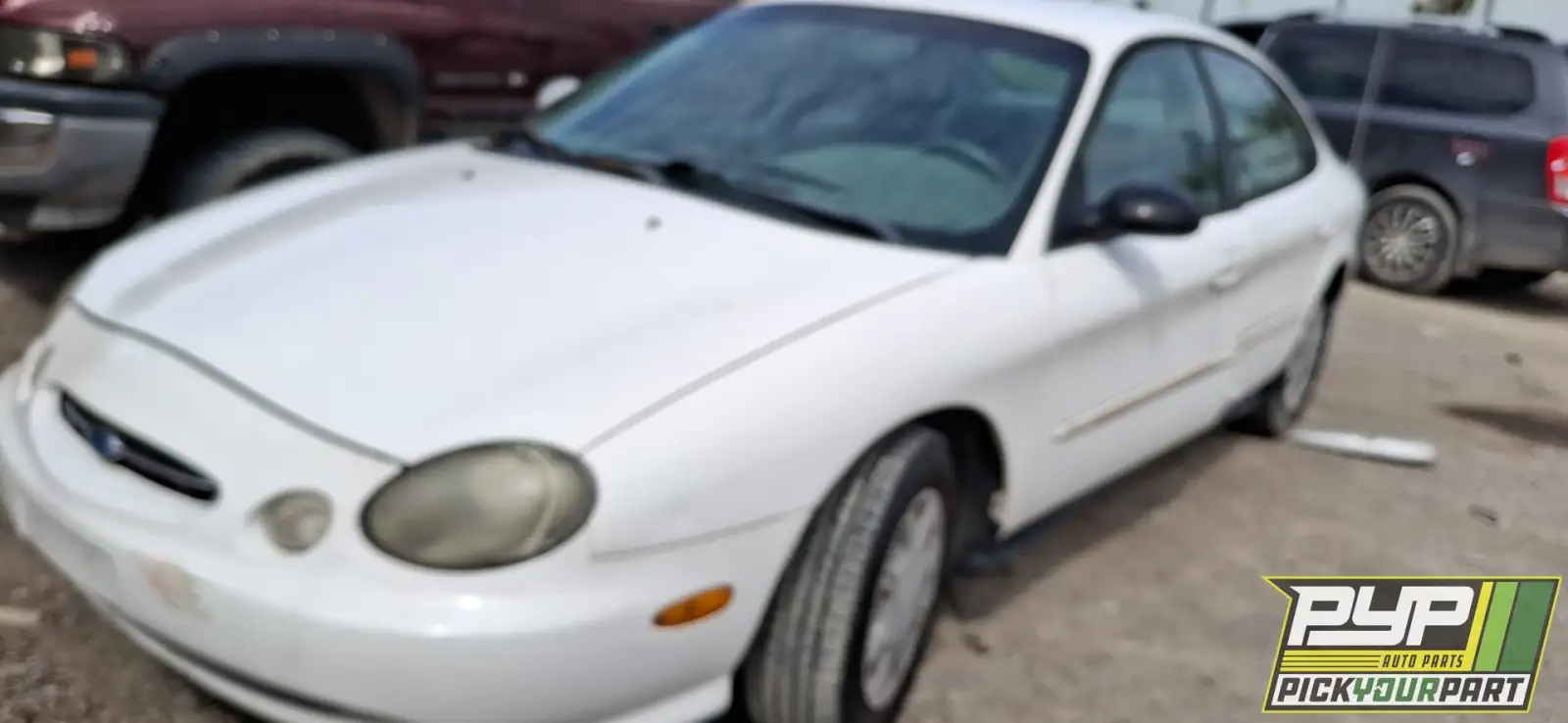 Photo of 1998 Ford Taurus